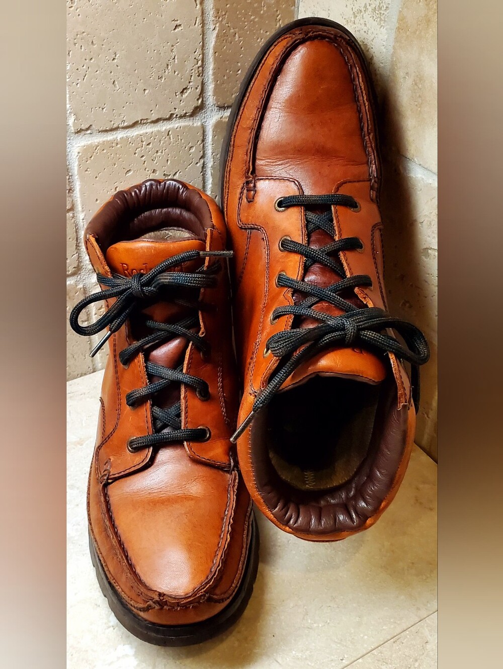 Rockport Men's Chukka Boots in Brown with Black Laces